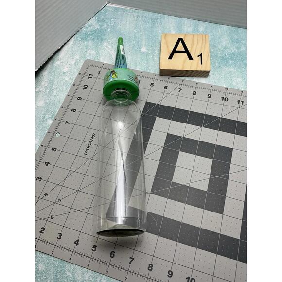 Plant Watering Device - Self‎ Watering Spike And Bottle - Picture 3 of 8